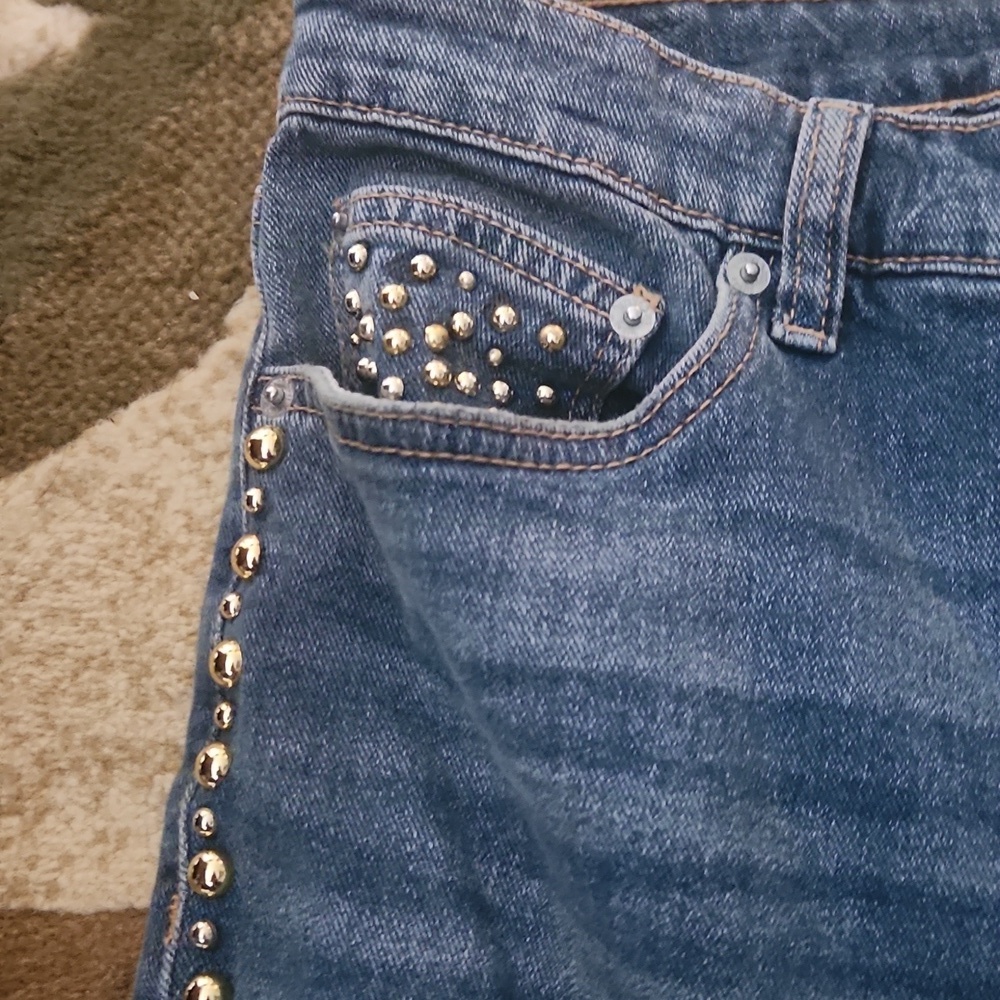 NWT!  Gold studded stretch jeans